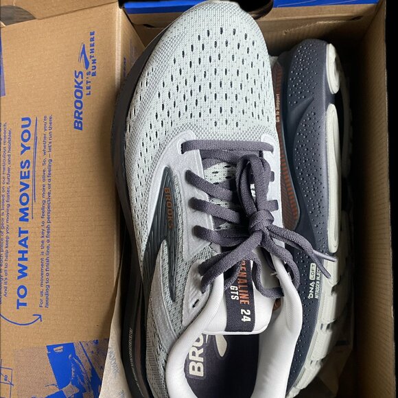 Brooks Adrenaline GTS 24 - Picture 2 of 3